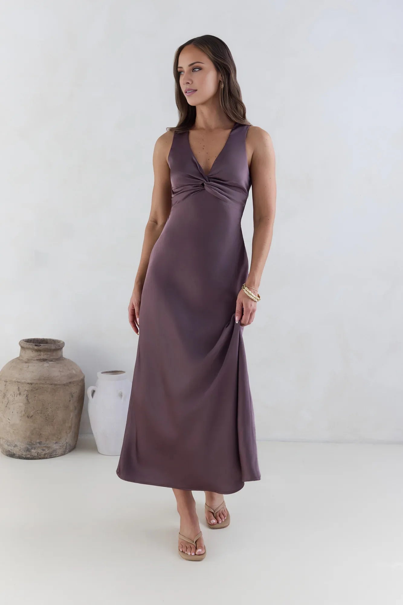 Vestido Weitese clásico de satén con cuello torcido, morado, para fiesta, con espalda cruzada abierta, sin mangas, maxivestido